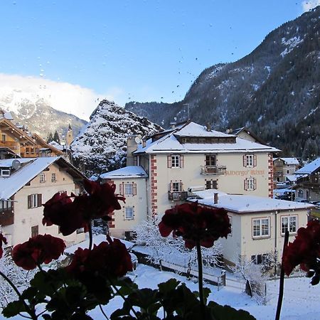 Albergo Rizzi Pozza di Fassa Exterior foto