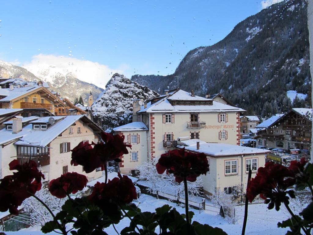 Albergo Rizzi Pozza di Fassa Exterior foto