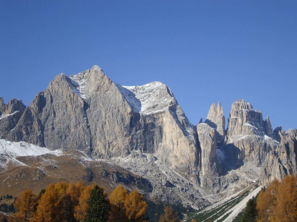 Albergo Rizzi Pozza di Fassa Exterior foto